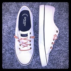 Sperry slip-on sneakers - size 9